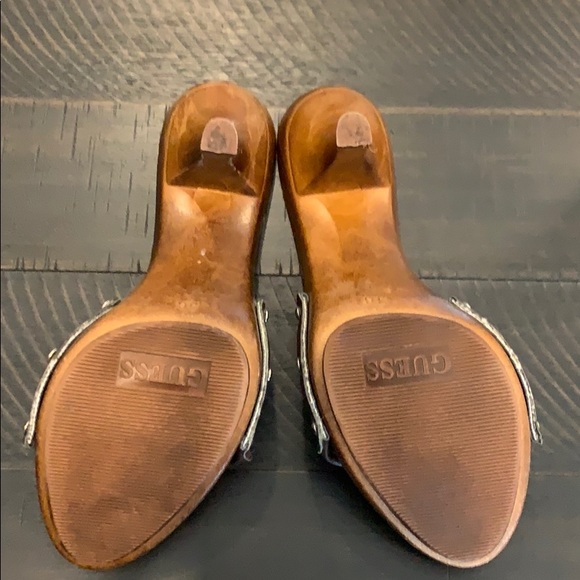 Guess Heels - Picture 3 of 6